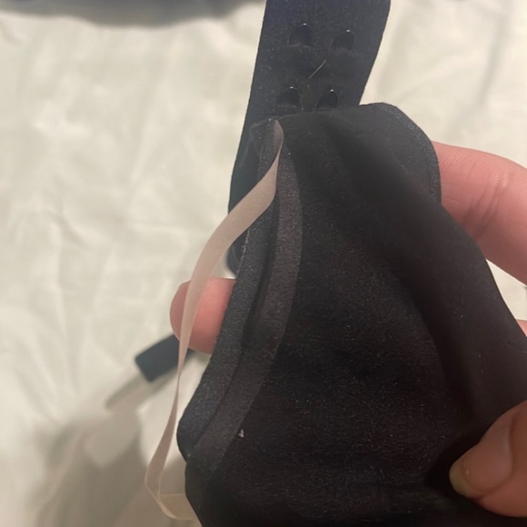 Victoria’s Secret 34C bra bundle - Picture 3 of 7